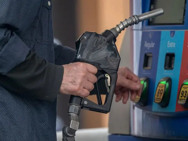 Ормузын хоолойг хаах мэдэгдлийн дараа газрын тосны үнэ 100 ам.доллар давжээ