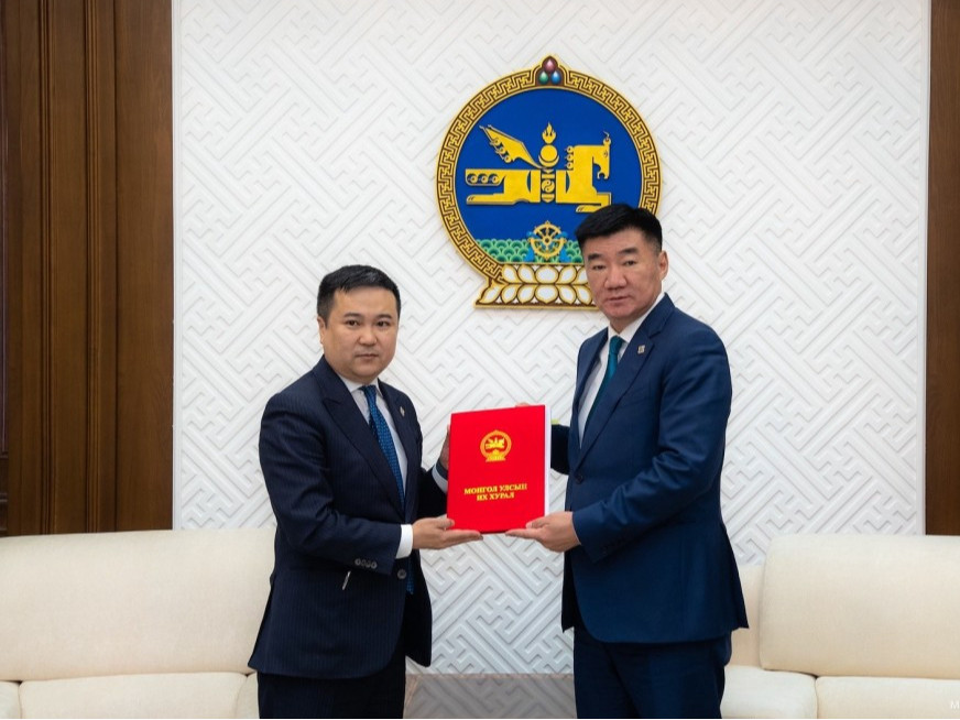 Төрийн болон орон нутгийн өмчийн тухай хуульд өөрчлөлт оруулах тухай хуулийн төслийг өргөн мэдүүлэв