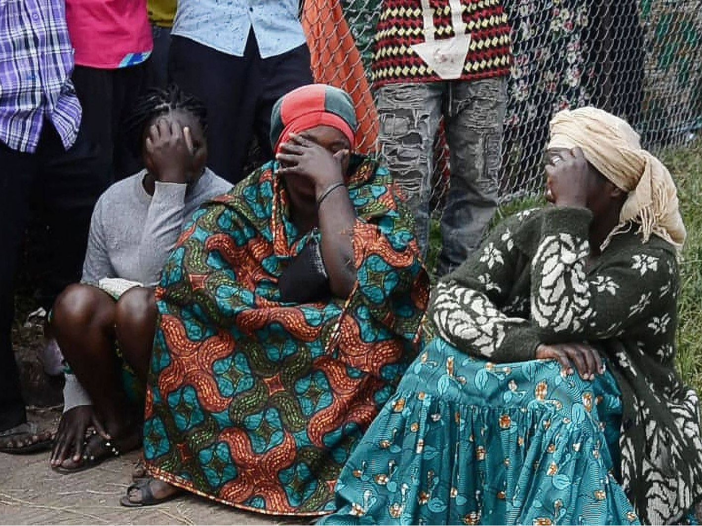 “Хүний амиар тахил өргөвөл эд баялагтай болно” гэсэн үзэлд итгэж бага насны дөрвөн хүүхдийн амийг хохироожээ