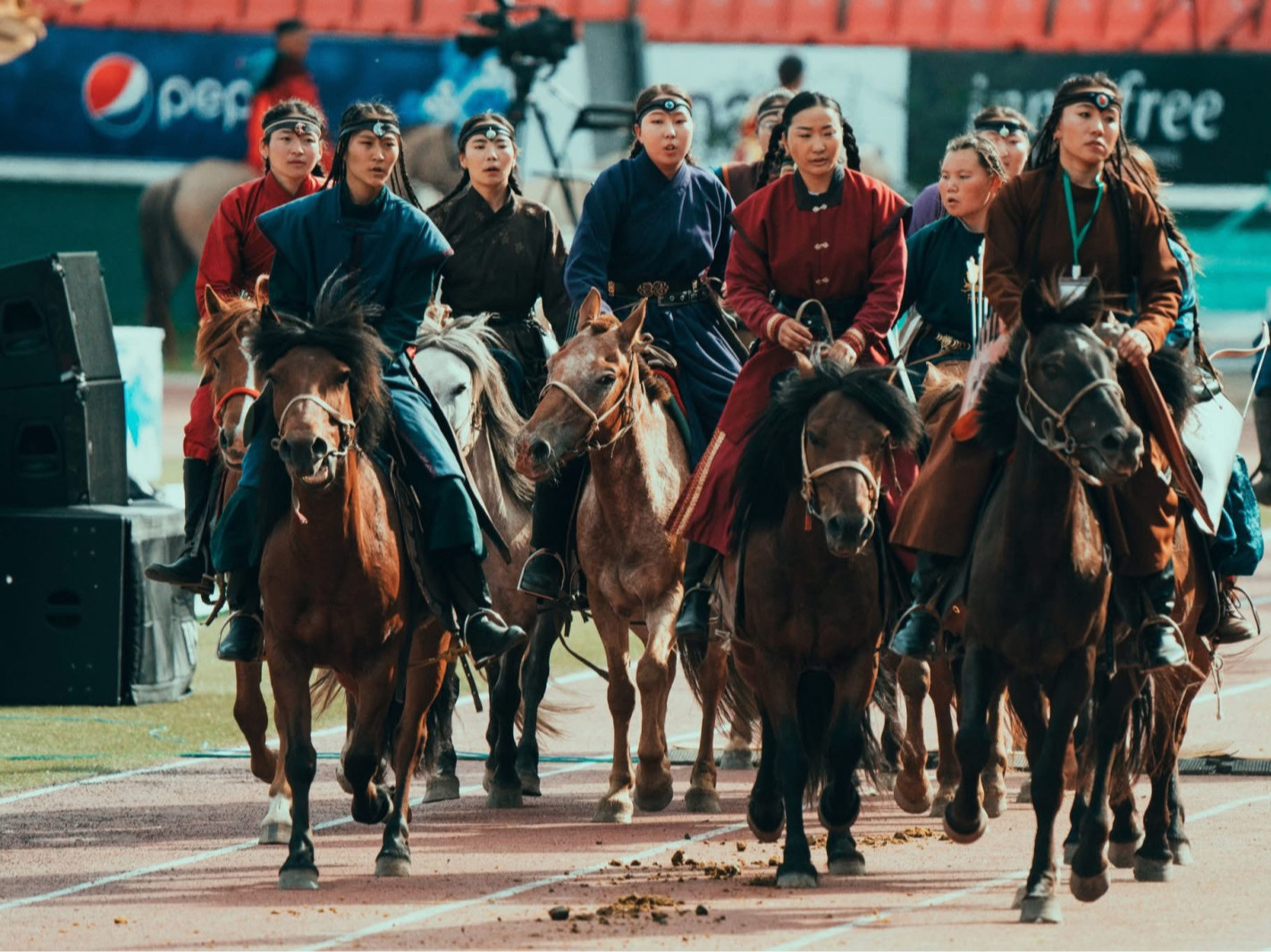 Монгол Үндэсний морьт харвааны морьдыг хулгайлж, нядалсан этгээдүүдэд найм хүртэл жилийн хорих ял төлөвлөжээ