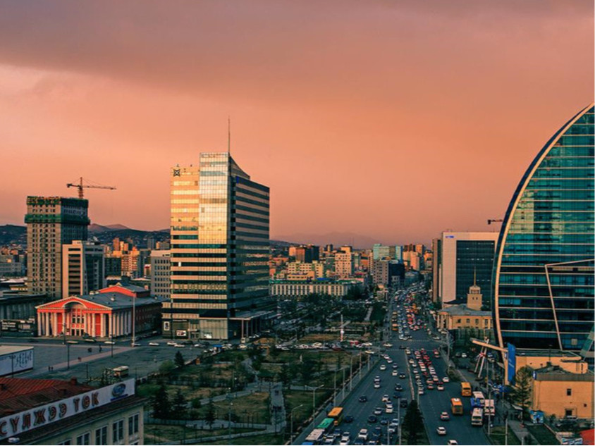 Нийслэлийн төр, захиргааны байгууллагын албан хаагчид энэ сарын 20-ноос эхлэн нэг өдөр цахимаар ажиллана