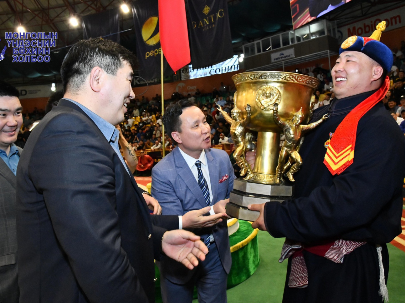 1.5 тэрбум төгрөгийн шагналын сантай “Алтан цом”-ын эзэд маргааш тодорно