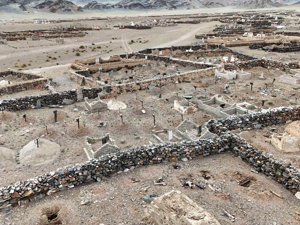 Оршуулгын газрын эрх зүйн шинэчлэл хийхийг дэмжиж 100 мянган иргэн гарын үсэг зуржээ