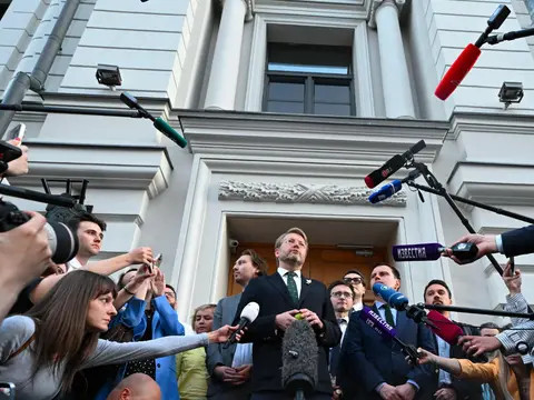 ОХУ-ын цорын ганц дайныг эсэргүүцэгч нам болох "Яблоко" парламентын сонгуулийн өрсөлдөөнөөс хасагджээ