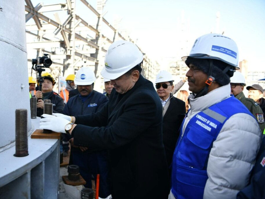 Газрын тос боловсруулах үйлдвэрийн бүтээн байгуулалт 60 хувьд хүрчээ 