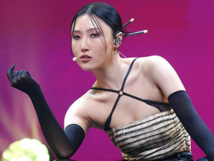 Өмнөд Солонгосын алдарт дуучин Хваса Монголд дахин ирнэ