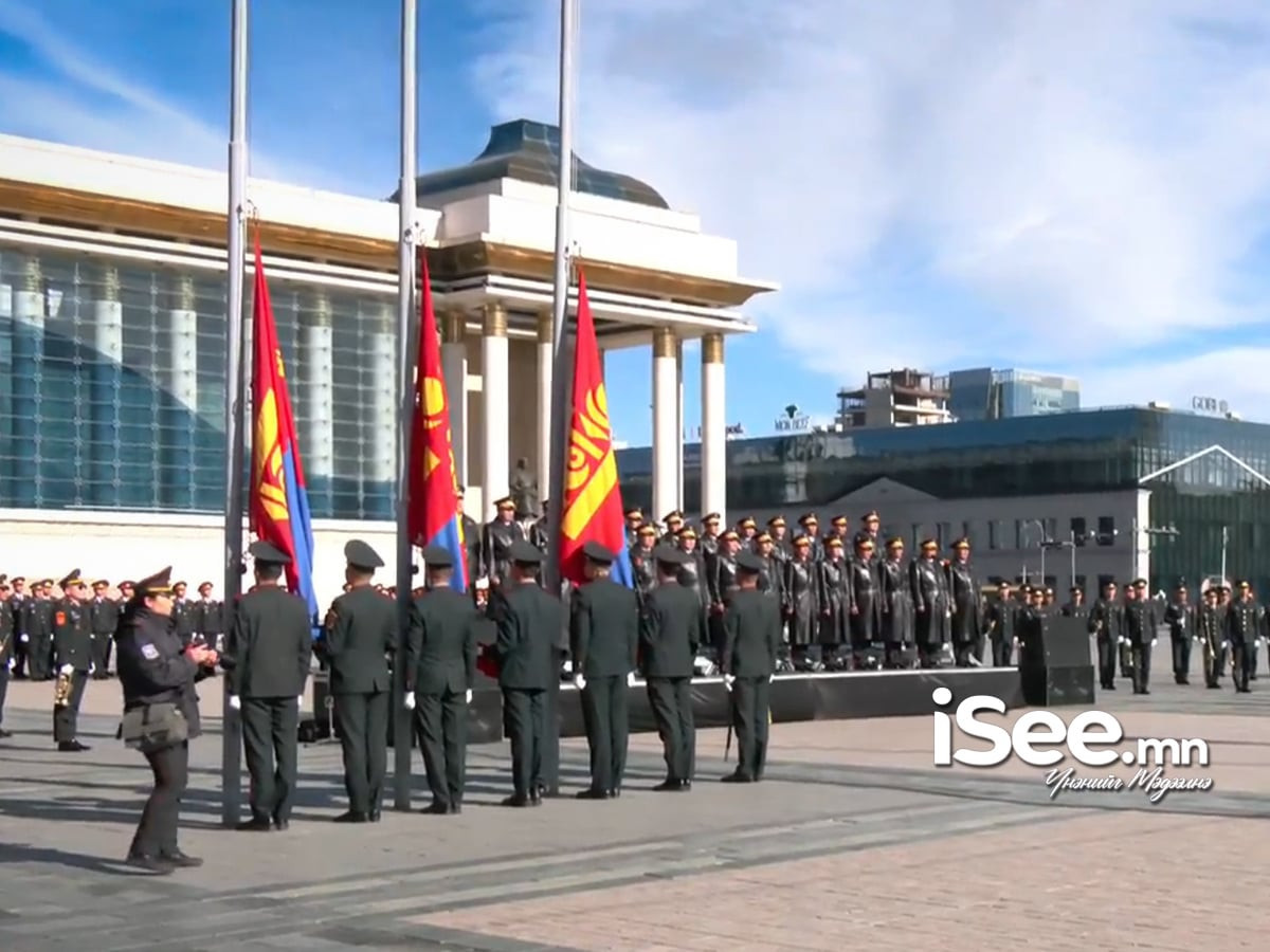 ВИДЕО: Монгол Улсын Төрийн дууллыг өнөөдөр улс орон даяар нэгэн зэрэг дууллаа 